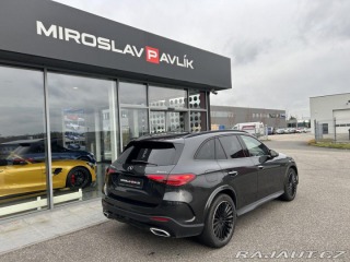 Mercedes-Benz GLC 220d 4MATIC AMG NIGHT ZÁR 2025