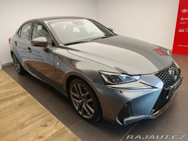 Lexus IS 300h 2020