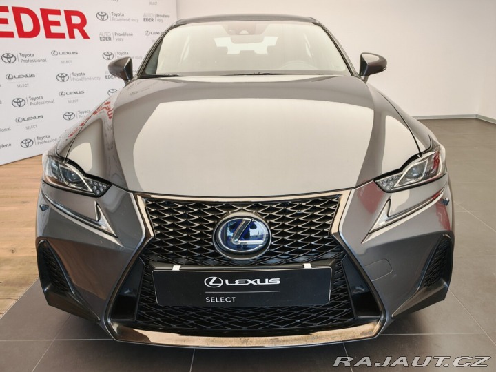 Lexus IS 300h 2020