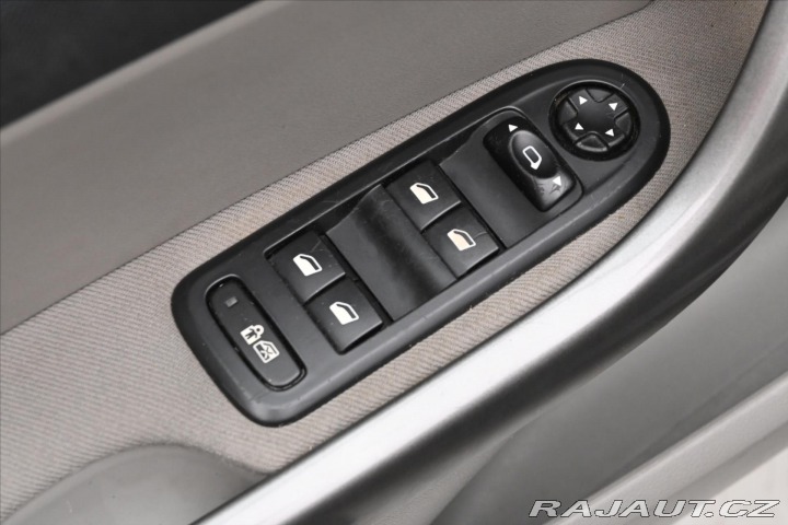 Peugeot 308 1,6 HDI 82 kW SW TAŽNÉ ZA 2011