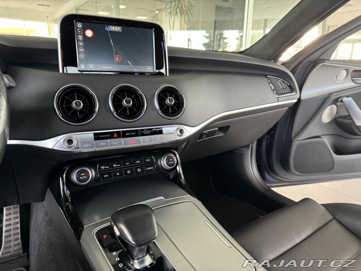 Kia Stinger 3,3TGDI V6*4WD*Head-Up*DP 2018