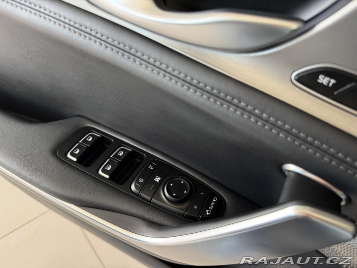 Kia Stinger 3,3TGDI V6*4WD*Head-Up*DP 2018