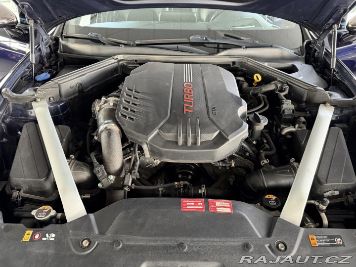 Kia Stinger 3,3TGDI V6*4WD*Head-Up*DP 2018