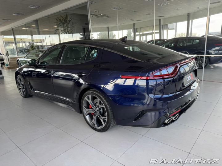 Kia Stinger 3,3TGDI V6*4WD*Head-Up*DP 2018