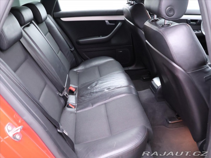 Audi A4 2,7 TDI 132kW S-Line Xeno 2007