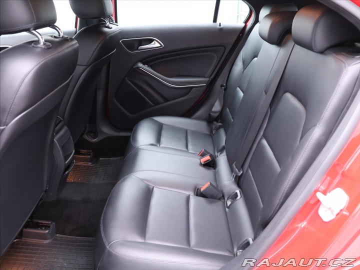 Mercedes-Benz A 1,6 180 90kW Style Navi K 2013