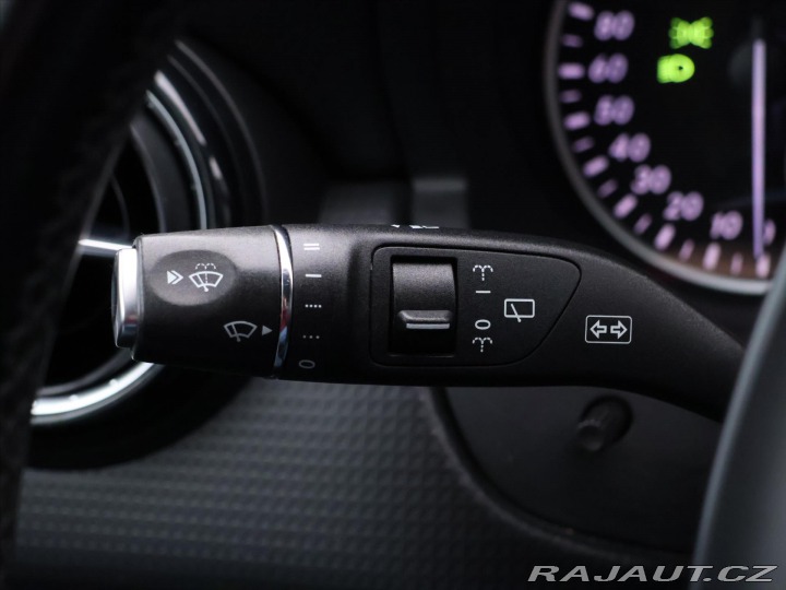 Mercedes-Benz A 1,6 180 90kW Style Navi K 2013