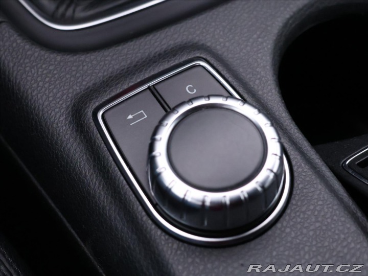 Mercedes-Benz A 1,6 180 90kW Style Navi K 2013