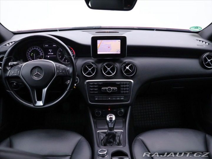 Mercedes-Benz A 1,6 180 90kW Style Navi K 2013