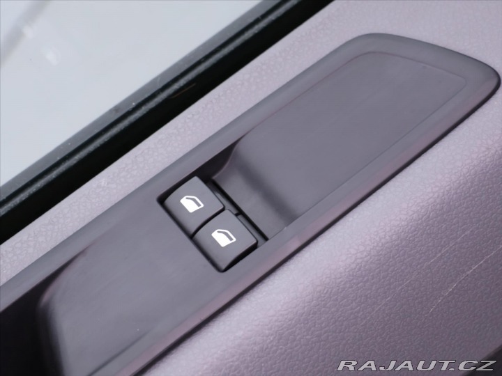 Peugeot Ostatní modely Expert 1,6 HDI 85kW Klima 9-Míst 2019