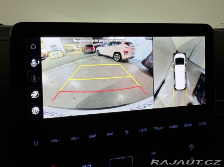 Hyundai Staria 2,2 CRDI LUXURY DCT 2022