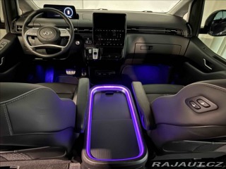 Hyundai Staria 2,2 CRDI LUXURY DCT 2022