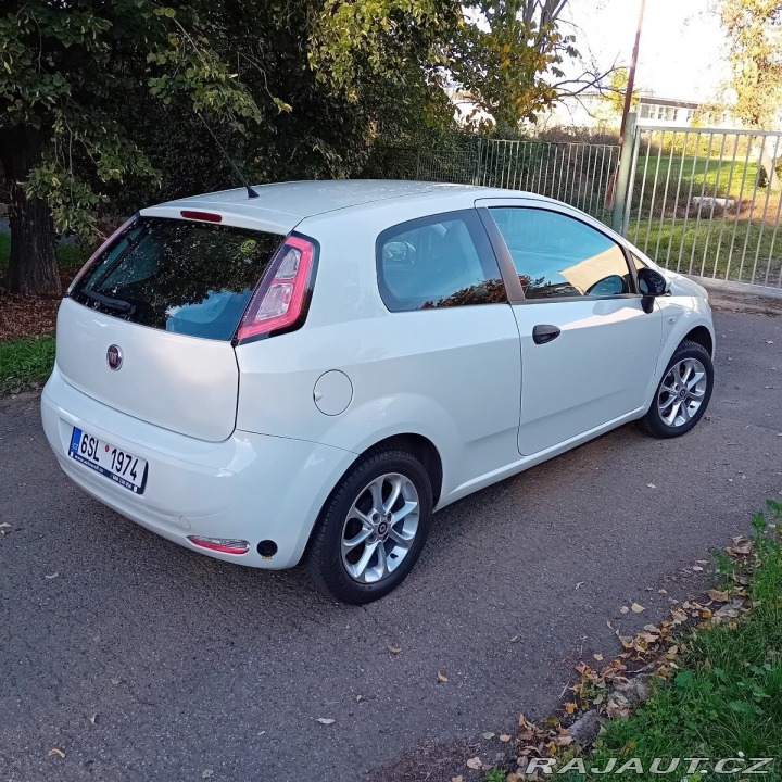 Fiat Punto 1,2   51 kw 2013 129 000 2013