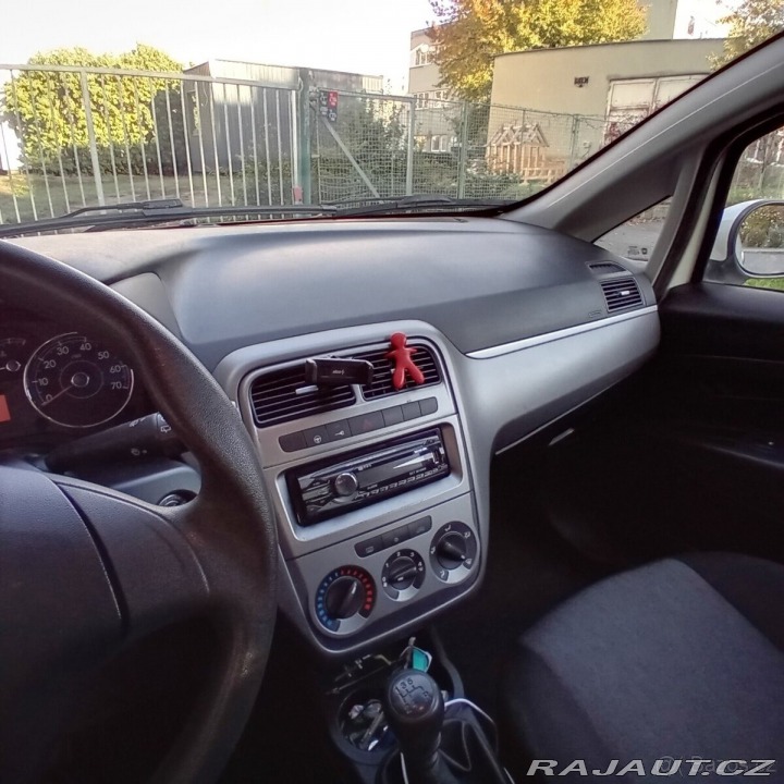Fiat Punto 1,2   51 kw 2013 129 000 2013