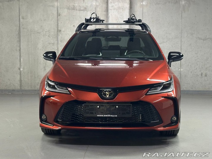 Toyota Corolla GR SPORT  1.8 Hybrid e-CV 2026