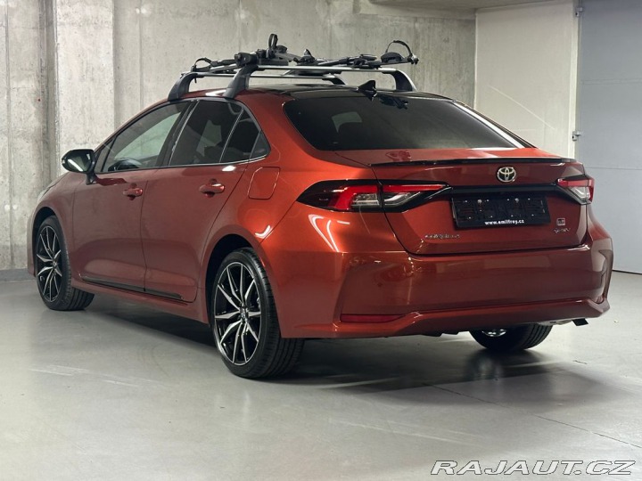 Toyota Corolla GR SPORT  1.8 Hybrid e-CV 2026