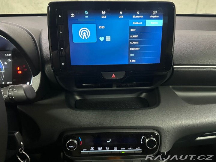 Toyota Yaris STYLE 1.5 Hybrid e-CVT ST 2026