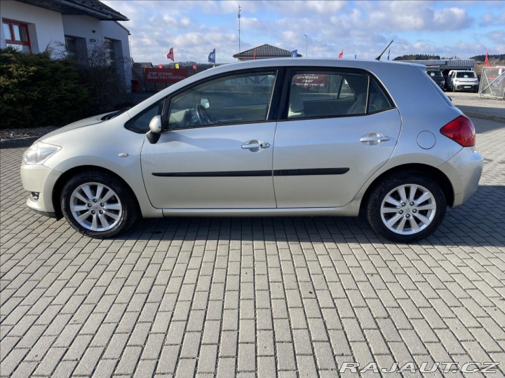 Toyota Auris 2,0 D-4D 93kw 2008