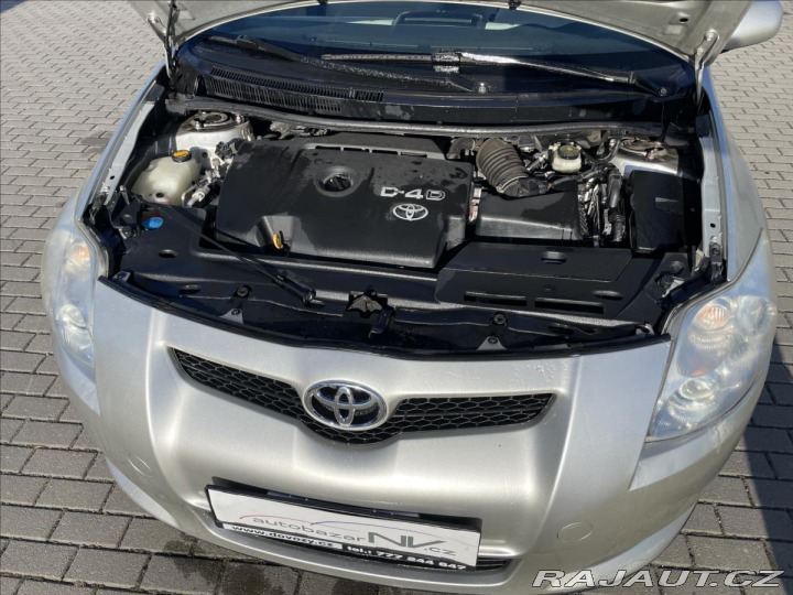 Toyota Auris 2,0 D-4D 93kw po STK 2008