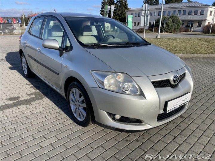 Toyota Auris 2,0 D-4D 93kw 2008