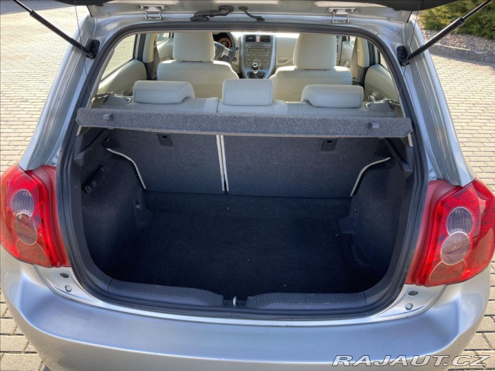 Toyota Auris 2,0 D-4D 93kw odp. DPH 2008