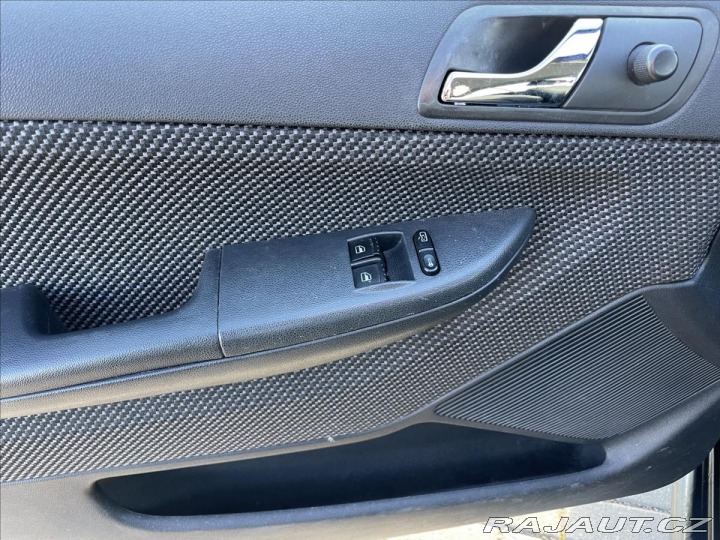 Škoda Fabia 1,4 i 16V 55kw klima, odp 2006