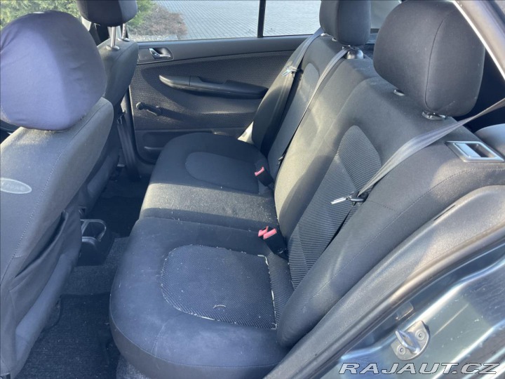 Škoda Fabia 1,4 i 16V 55kw klima, odp 2006