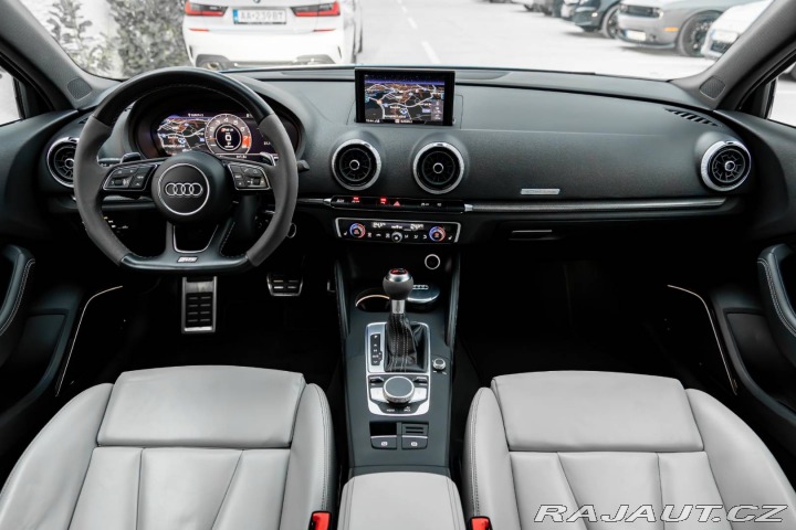 Audi RS3 Limousine 2.5 TFSI Quatt 2018