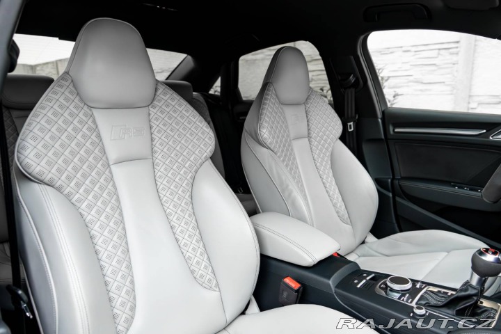 Audi RS3 Limousine 2.5 TFSI Quatt 2018