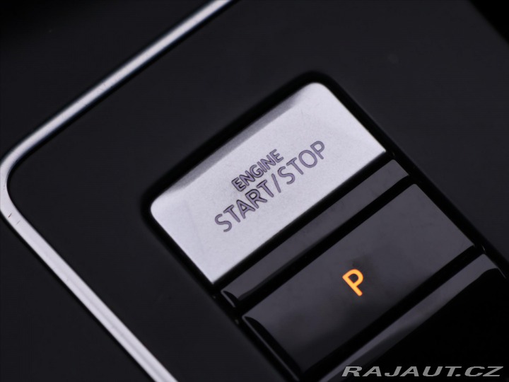 Volkswagen Golf 2,0 TDI 110kW DSG Style D 2021