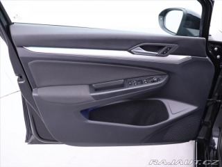 Volkswagen Golf 2,0 TDI 110kW DSG Style D 2021