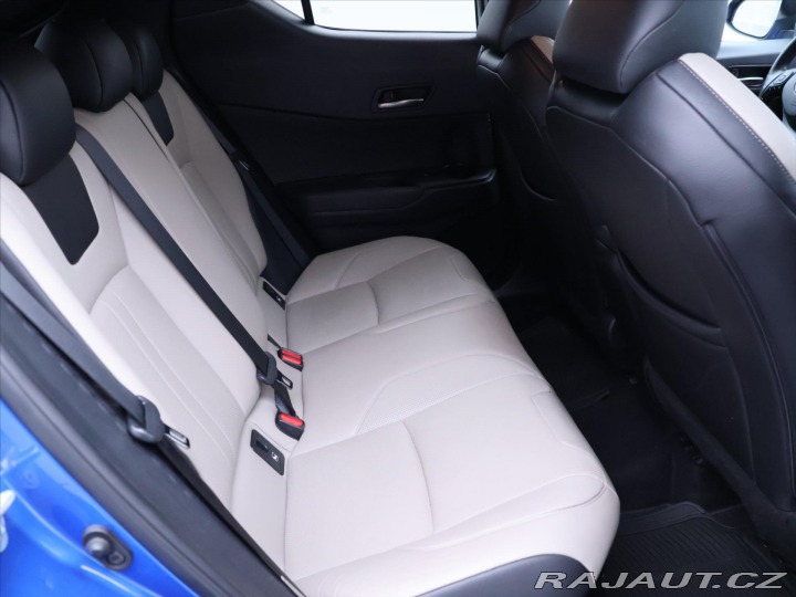 Toyota C-HR 1,8 Hybrid 72kW Selection 2018