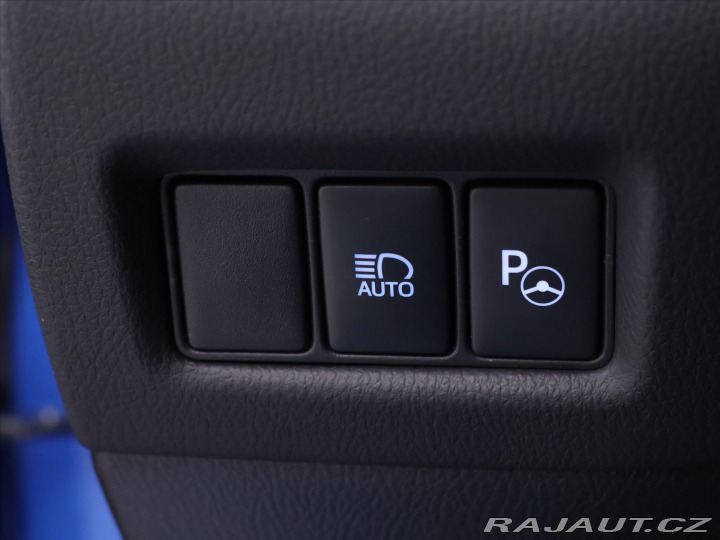 Toyota C-HR 1,8 Hybrid 72kW Selection 2018