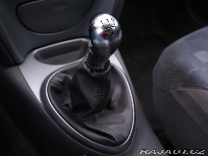 Citroën C5 2,0 HDI 80kW Aut.klima Ta 2001