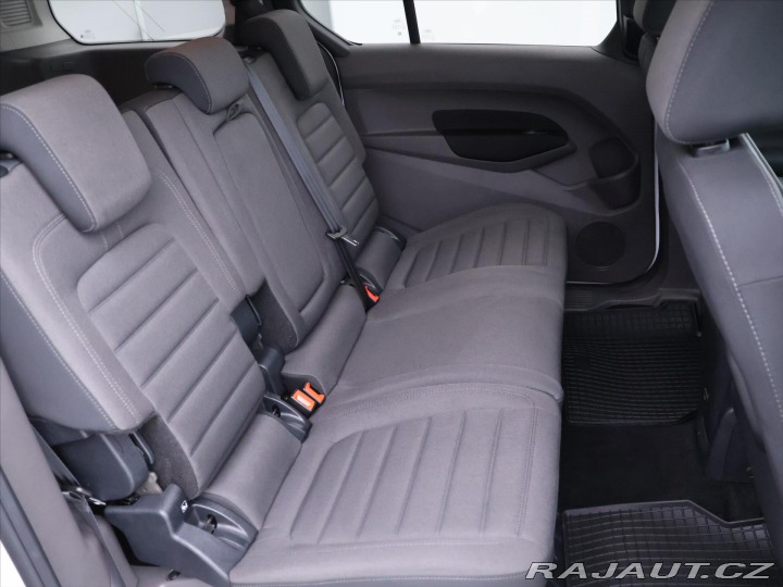 Ford Tourneo Connect 1,5 TDCi 88kW CZ Titanium 2021
