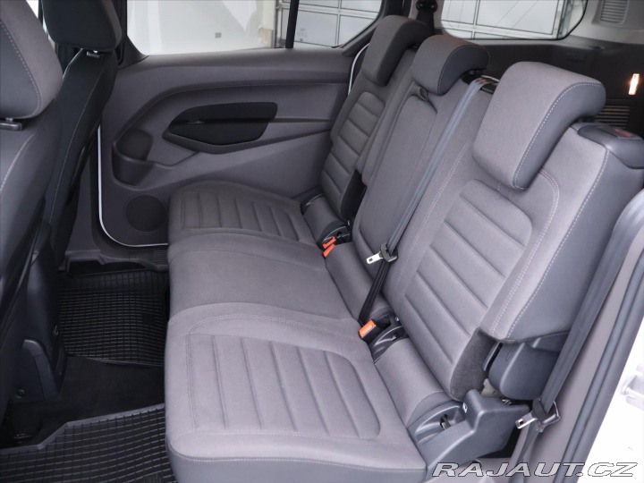 Ford Tourneo Connect 1,5 TDCi 88kW CZ Titanium 2021