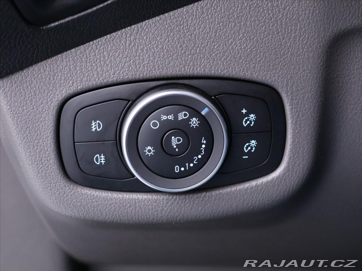 Ford Tourneo Connect 1,5 TDCi 88kW CZ Titanium 2021