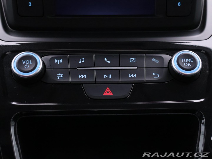 Ford Tourneo Connect 1,5 TDCi 88kW CZ Titanium 2021