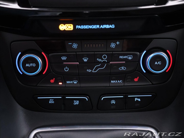 Ford Tourneo Connect 1,5 TDCi 88kW CZ Titanium 2021