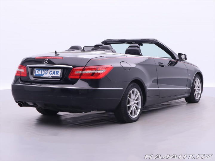 Mercedes-Benz E 2,2 CDI 125kW Elegance Ca 2011