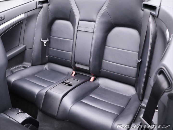 Mercedes-Benz E 2,2 CDI 125kW Elegance Ca 2011