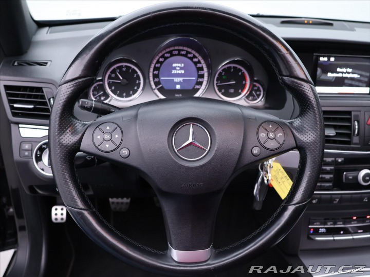 Mercedes-Benz E 2,2 CDI 125kW Elegance Ca 2011