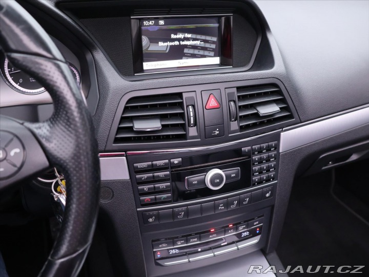 Mercedes-Benz E 2,2 CDI 125kW Elegance Ca 2011