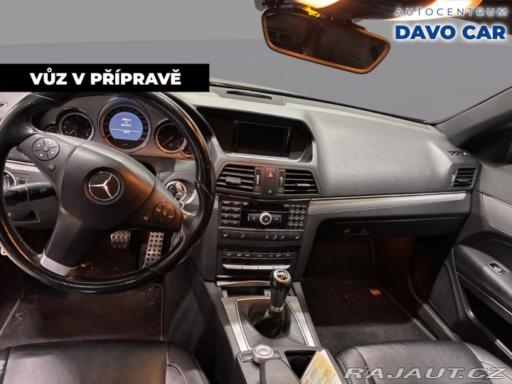 Mercedes-Benz E 2,2 CDI 125kW Elegance Ca 2011