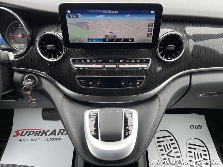 Mercedes-Benz V 300d L 4-Matic 7míst LED* 2022