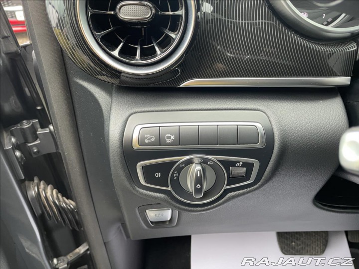 Mercedes-Benz V 300d L 4M REZERVACE! 2022