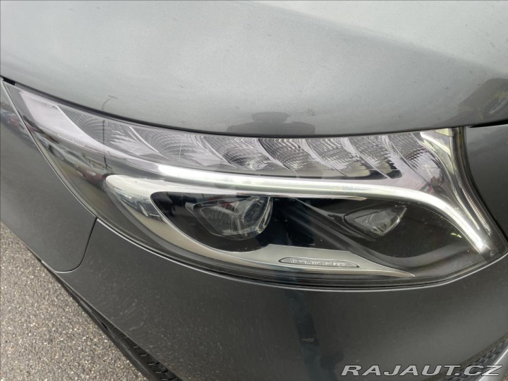 Mercedes-Benz V 300d L 4-Matic 7míst LED* 2022