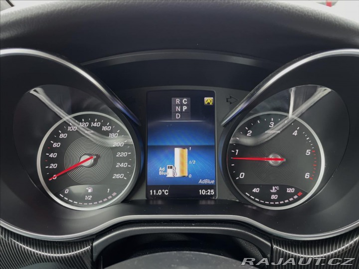 Mercedes-Benz V 300d L 4M REZERVACE! 2022