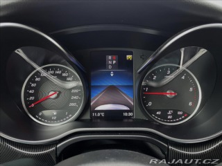 Mercedes-Benz V 300d L 4-Matic 7míst LED* 2022