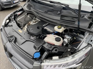 Mercedes-Benz V 300d L 4-Matic 7míst LED* 2022